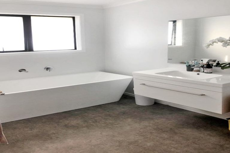 Photo of property in 380 Warburton Crescent, Te Awamutu, 3800