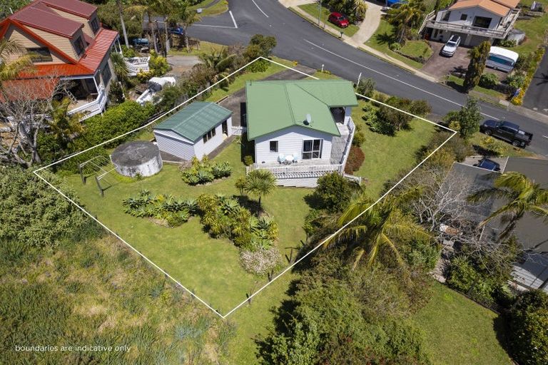 Photo of property in 42 Stratford Drive, Cable Bay, 0420