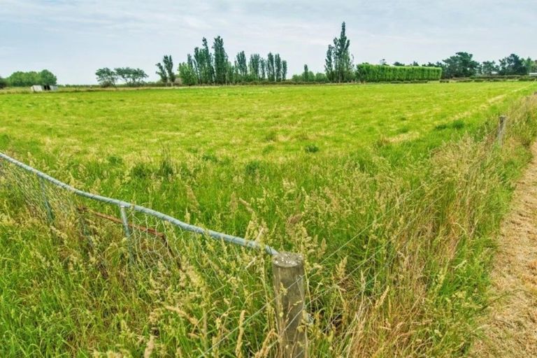 Photo of property in 127 Selwyn Lake Road, Leeston, 7683