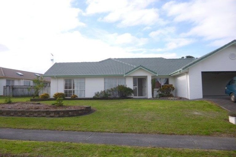 Photo of property in 53 Palmcrest Grove, Highland Park, Auckland, 2010