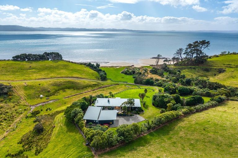 Photo of property in 202g Big Bay Road, Manukau Heads, Awhitu, 2684