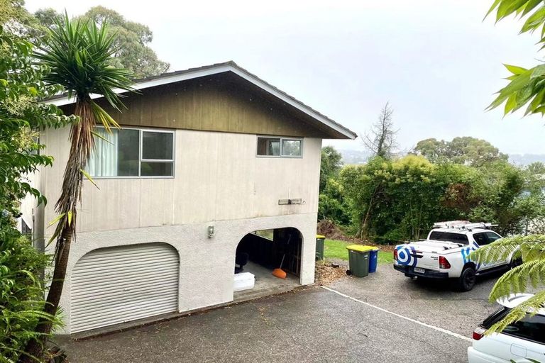 Photo of property in 14a Target Road, Totara Vale, Auckland, 0629