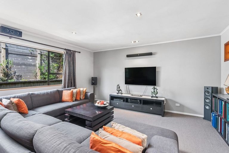 Photo of property in 100 The Esplanade, Raumati South, Paraparaumu, 5032