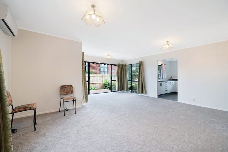 Photo of property in 3/24 Miro Street, New Lynn, Auckland, 0600