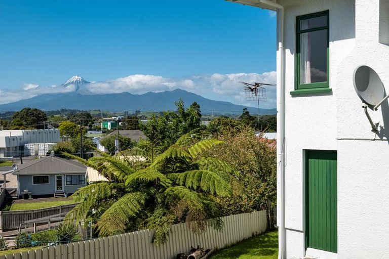 Photo of property in 215 Ngamotu Road, Spotswood, New Plymouth, 4310