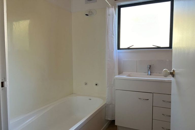 Photo of property in 2/33 Anzac Street, Takapuna, Auckland, 0622