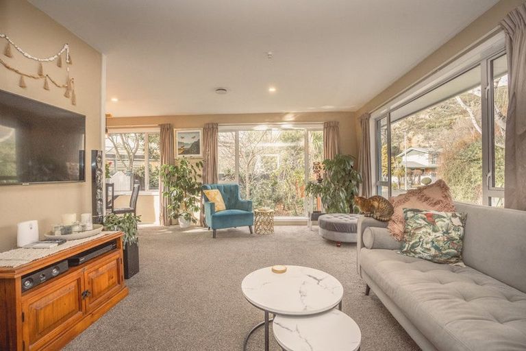 Photo of property in 6 Hilldale Place, Hillsborough, Christchurch, 8022