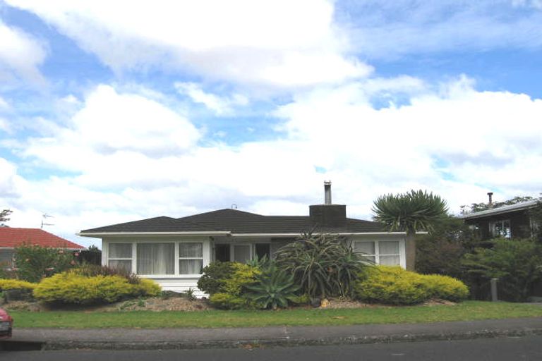 Photo of property in 6 Blakeborough Drive, Forrest Hill, Auckland, 0620