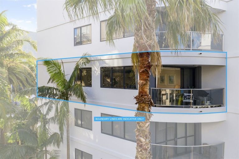 Photo of property in 3g/175 Hurstmere Road, Takapuna, Auckland, 0622