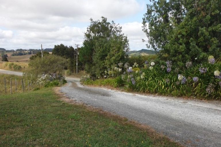 Photo of property in 132 Poyner Road, Ararua, Matakohe, 0594