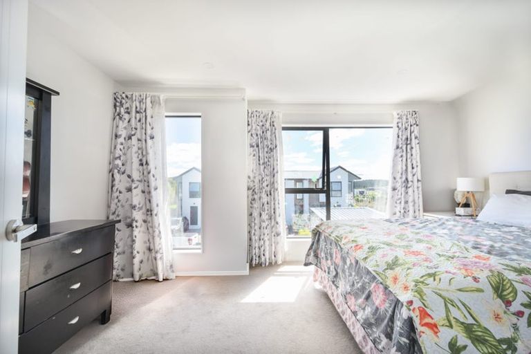 Photo of property in 2/21 Podgora Avenue, Kumeu, 0810