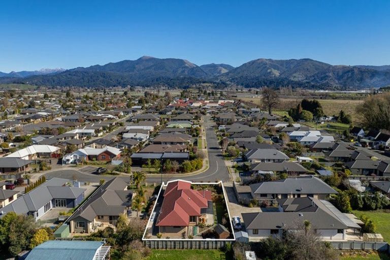 Photo of property in 21 Kitakita Grove, Motueka, 7120