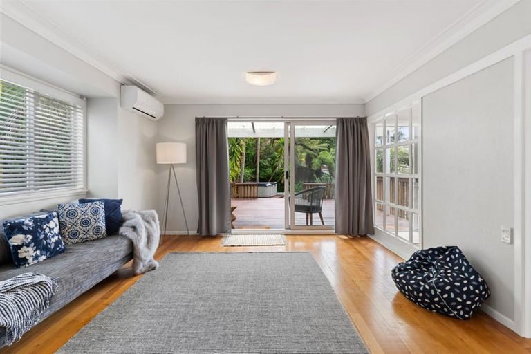 Photo of property in 29 Hebron Road, Waiake, Auckland, 0630