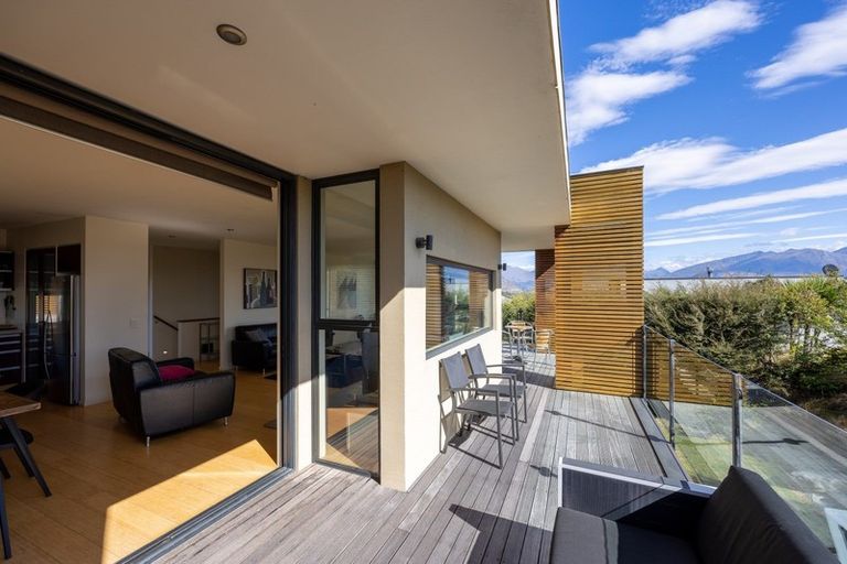 Photo of property in 5a Matrica Court, Wanaka, 9305