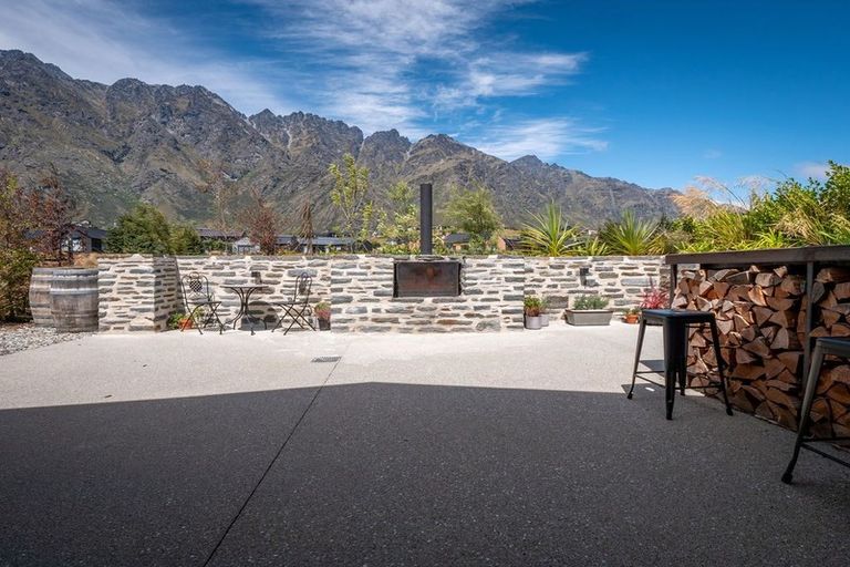 Photo of property in 7b Rannoch Drive, Jacks Point, Queenstown, 9371