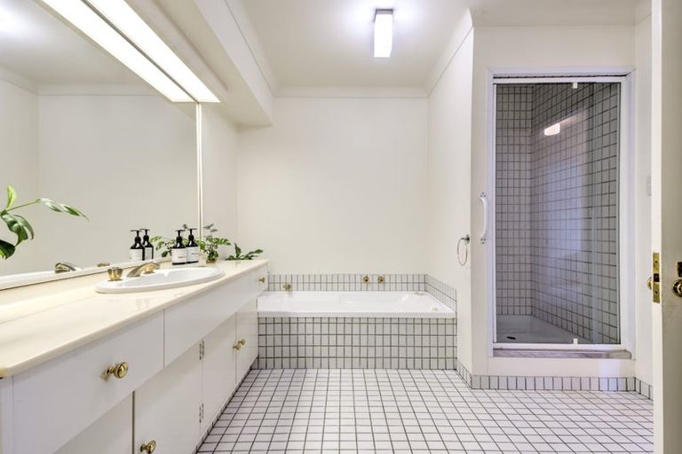 Photo of property in 145a Clarence Street, Hamilton Lake, Hamilton, 3204