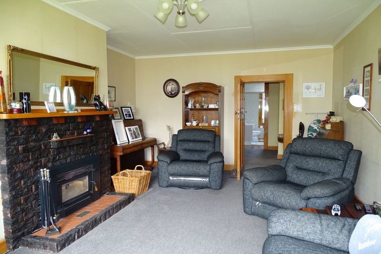 Photo of property in 2 Weraroa Road, Levin, 5510