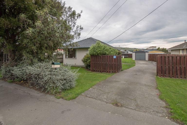 Photo of property in 25 Maces Road, Bromley, Christchurch, 8062
