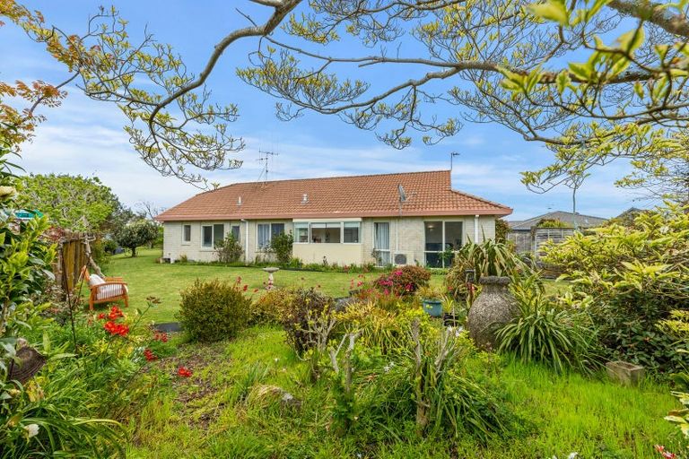 Photo of property in 18 Jasmine Place, Mount Maunganui, 3116