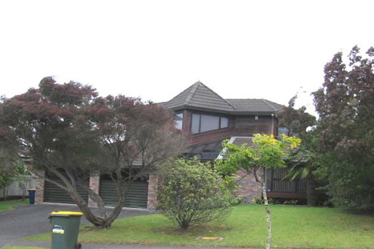 Photo of property in 40 Cherub Place, West Harbour, Auckland, 0618