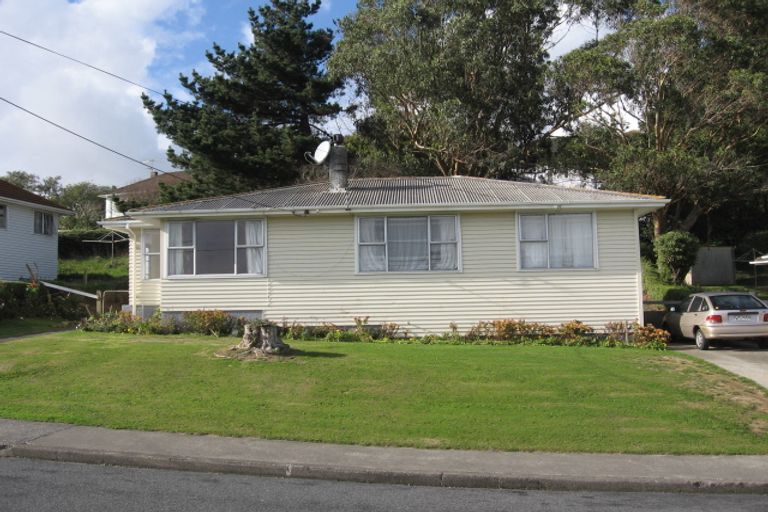 Photo of property in 98 Hampshire Street, Cannons Creek, Porirua, 5024