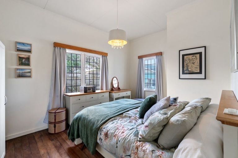 Photo of property in 58 Freyberg Street, Lyall Bay, Wellington, 6022