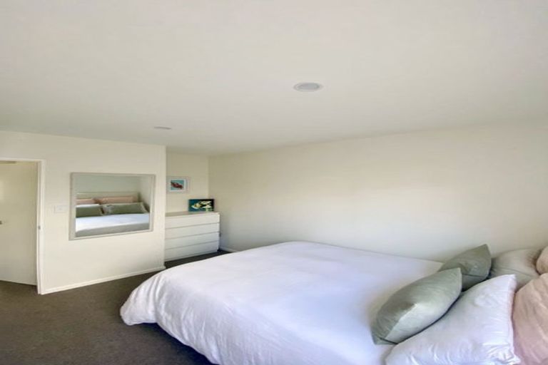 Photo of property in 22 Jabuka Street, Glen Eden, Auckland, 0602