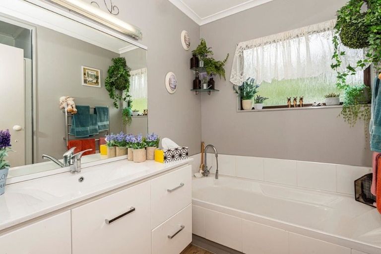 Photo of property in 37a Montgomery Avenue, Onerahi, Whangarei, 0110