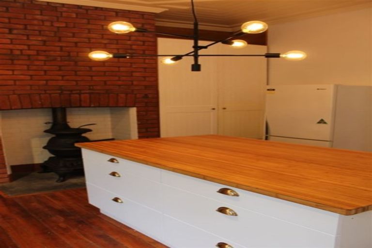 Photo of property in 147 Victoria Road, Saint Clair, Dunedin, 9012