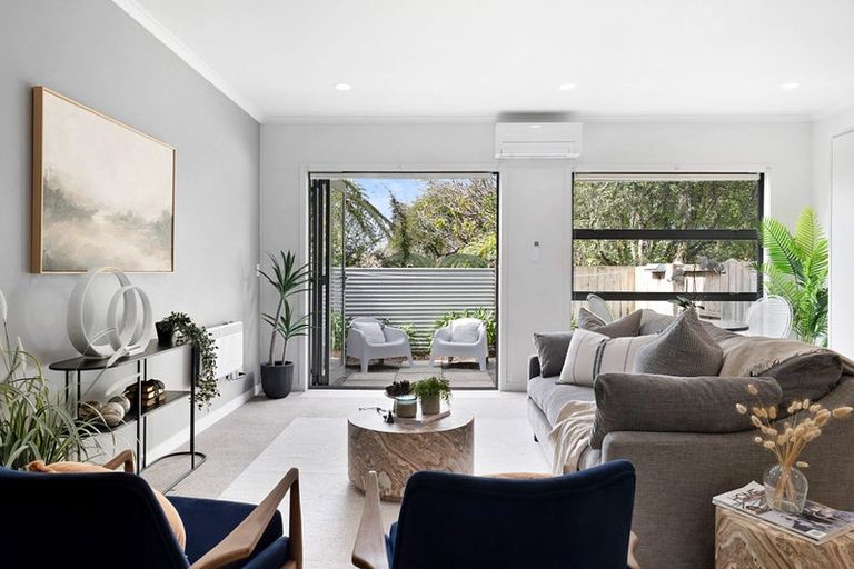 Photo of property in 9/38 Maratahu Street, Westown, New Plymouth, 4310