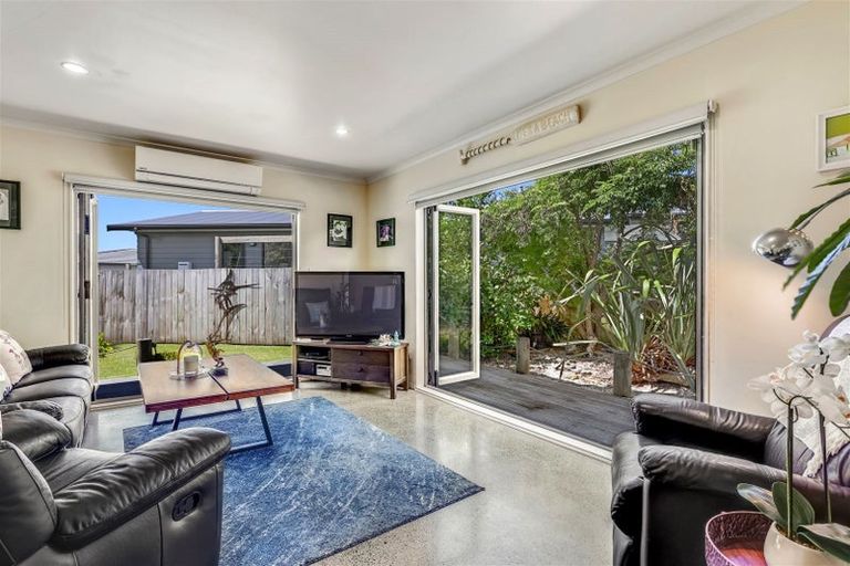 Photo of property in 12 Halyard Way, Mangawhai, 0505