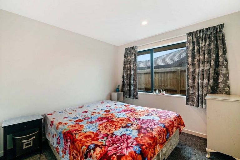 Photo of property in 6 Olearia Lane, Halswell, Christchurch, 8025