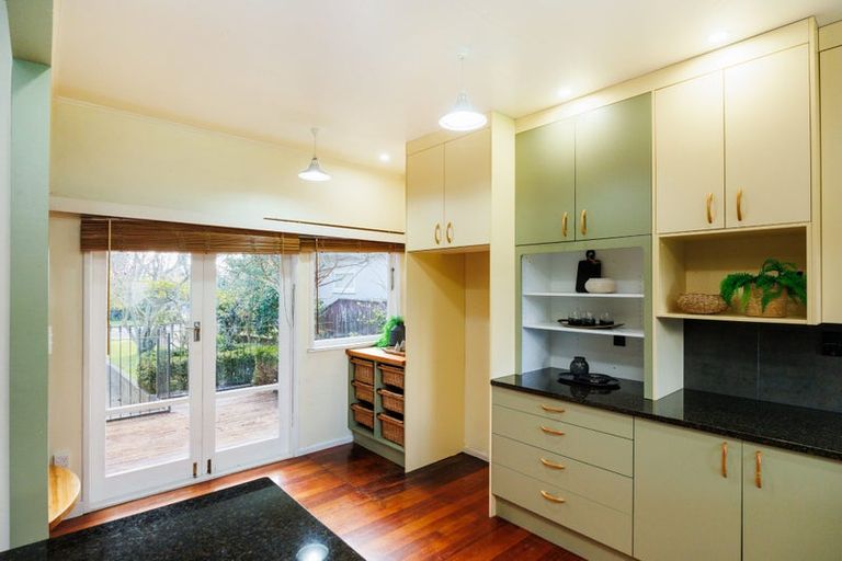 Photo of property in 19 Sheffield Street, Awapuni, Palmerston North, 4412