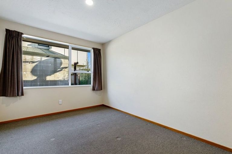 Photo of property in 1/35 Peverel Street, Riccarton, Christchurch, 8041