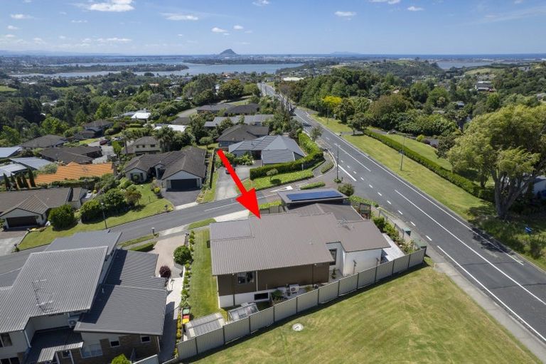 Photo of property in 1 Holcombrooke Lane, Welcome Bay, Tauranga, 3175