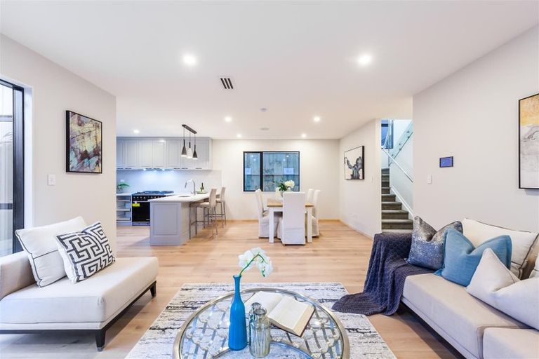 Photo of property in 41 Kea Road, Silverdale, 0932