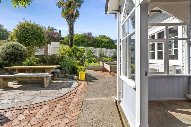 Photo of property in 22 Crescent Street, Richmond, 7020