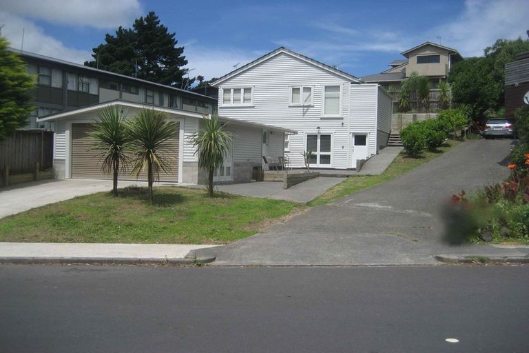Photo of property in 5 Don Croot Street, Morningside, Auckland, 1021