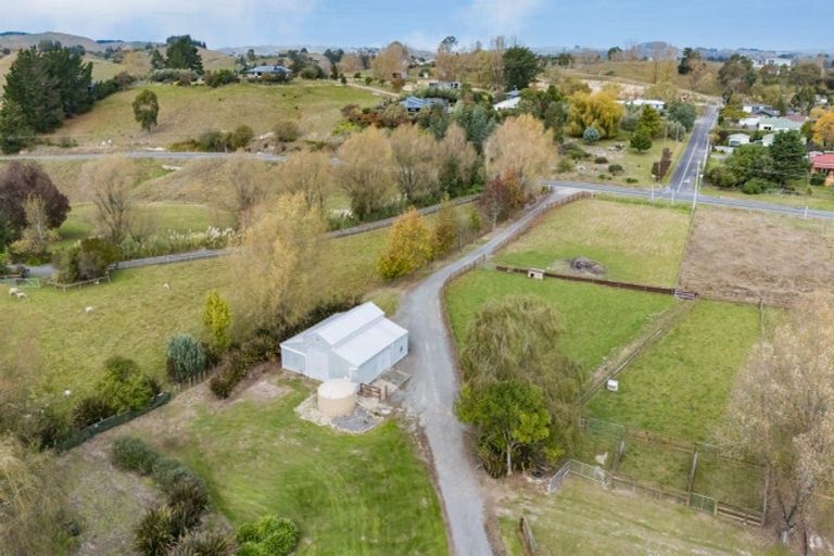 Photo of property in 21 Racecourse Road, Waipawa, 4210