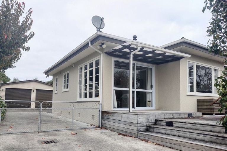 Photo of property in 75 Guy Avenue, Takaro, Palmerston North, 4410