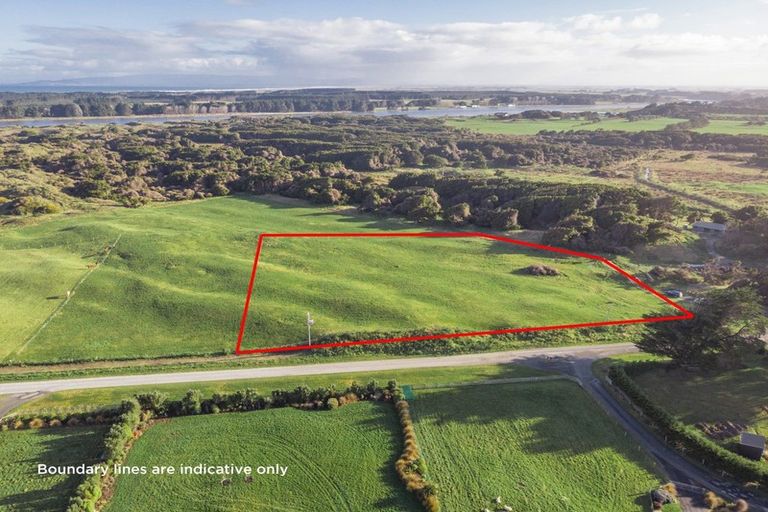 Photo of property in 350 Oreti Road, Otatara, Invercargill, 9879
