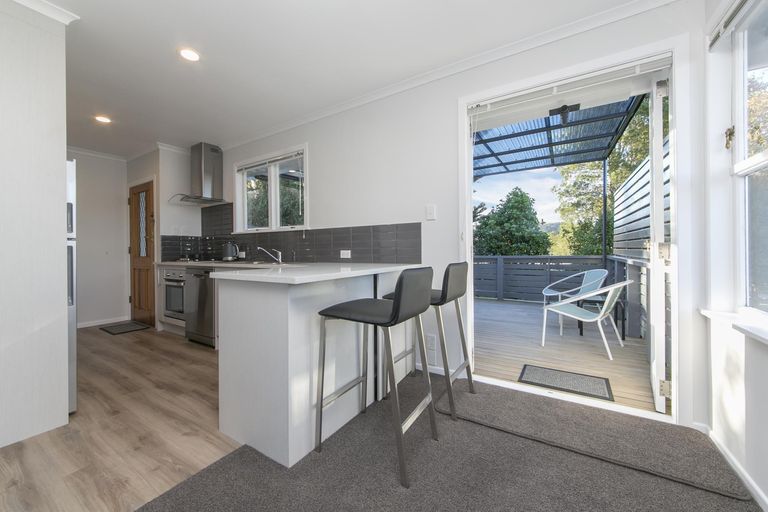 Photo of property in 29 Maude Street, Riverhead, 0820