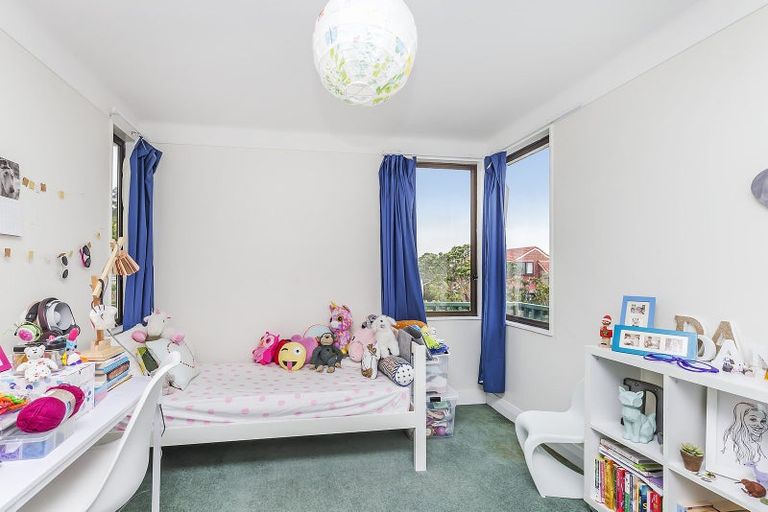 Photo of property in 167 Orangi Kaupapa Road, Northland, Wellington, 6012