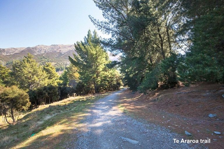 Photo of property in 420 Domain Road, Lake Hawea, Wanaka, 9382