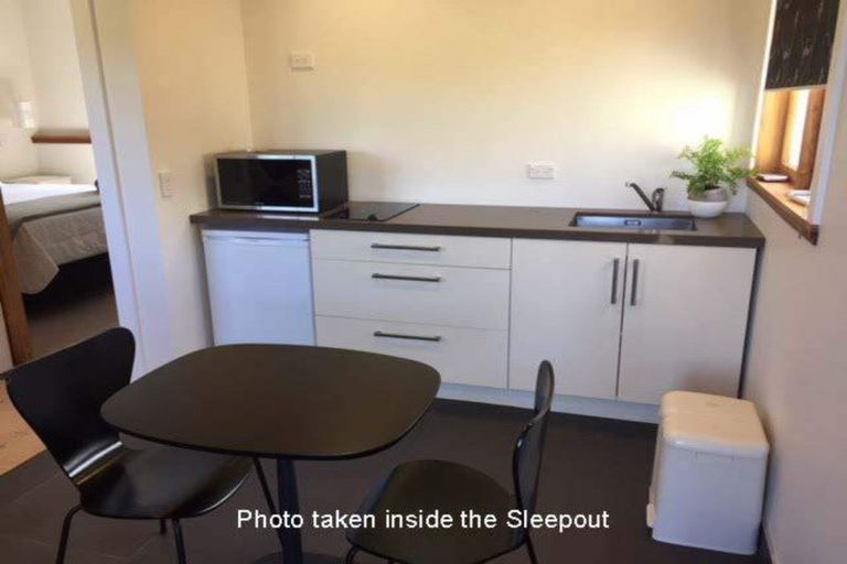 Photo of property in 9 Tanner Street, Havelock North, 4130