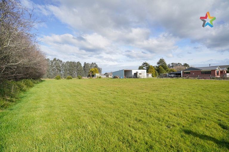 Photo of property in 11 Middleton Street, Thornbury, Riverton, 9883