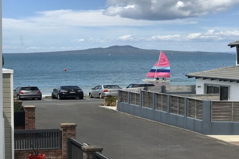 Photo of property in 3/28 Manly Esplanade, Browns Bay, Auckland, 0630