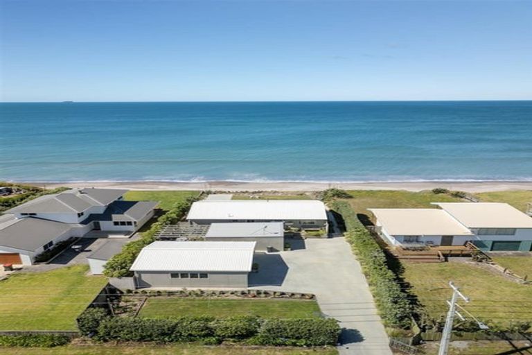 Photo of property in 151 Pukehina Parade, Pukehina, Te Puke, 3189