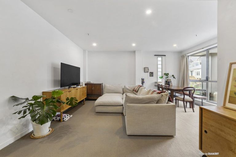 Photo of property in 5h/1 Hanson Street, Mount Cook, Wellington, 6021