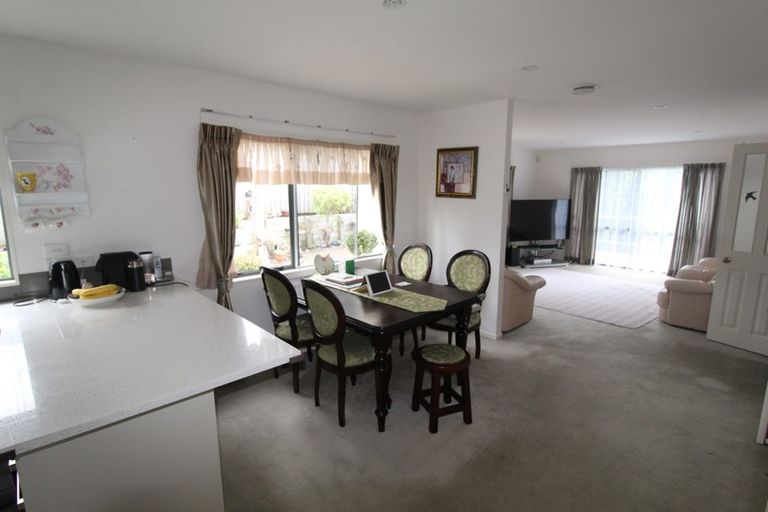 Photo of property in 2/15 Manuka Road, Bayview, Auckland, 0629